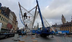 Installation de la grande roue, Grand-Place à Lille