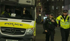 Un cordon de police est en place après l'attaque du pont de Londres