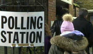GB: les bureaux de vote ouvrent pour des élections cruciales pour le Brexit