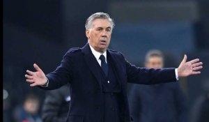 L'entraîneur de Naples Carlo Ancelotti viré