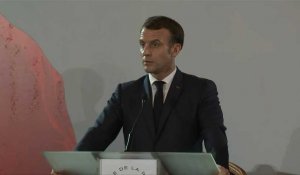 Macron aux grévistes: "je crois qu'il est bon de savoir faire trêve"