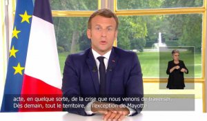 Déconfinement: tout le territoire en "zone verte", réouverture des cafés, reprise de l'école et du collège (Macron)