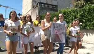 A Aiguillon, marche blanche en hommage à la gendarme tuée par un chauffard