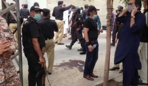 Pakistan: au moins 6 morts dans une attaque contre la Bourse de Karachi