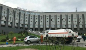 Images devant un hôpital à Saint-Pétersbourg où un incendie a fait 5 morts