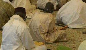 Déconfinement au Sénégal : les fidèles prient à nouveau dans une mosquée de Dakar