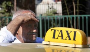Liban : les chauffeurs de taxi manifestant dans la capitale