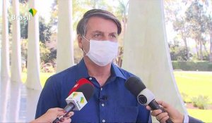 Brésil: le président Bolsonaro annonce être contaminé par le coronavirus