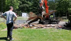 Mouscron: destruction de la buvette du parc