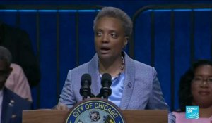 Lori Lightfoot, première maire noire et ouvertement homosexuelle de Chicago, a prêté serment