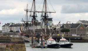 L'Hermione quitte le port