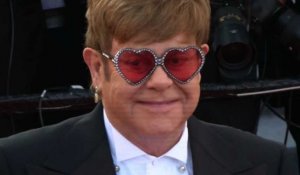 Cannes: Elton John sur le tapis rouge pour "Rocketman"