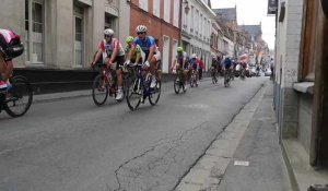 Les coureurs des 4-Jours de Dunkerque à Cassel