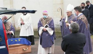 Obsèques de Giscard d'Estaing: fin de la cérémonie religieuse