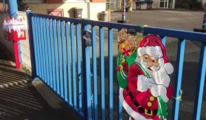 La cour de l’école transformée en village de Noël à Magnicourt-en-Comté (Ternois)
