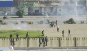 Crise politique en RDC: violences au Parlement, la police intervient
