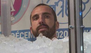 Un Français bat le record du monde d'immersion dans la glace