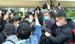 Hong Kong: le magnat pro-démocratie Jimmy Lai arrive au tribunal