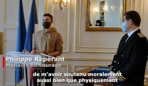 Philippe Répérant, le héros de Château-Thierry, reçoit la médaille du courage