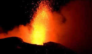 L'Etna est entré en éruption dans la nuit de jeudi à vendredi