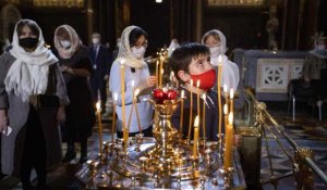 Le Noël orthodoxe célébré à travers toute la Russie en mode Covid-19