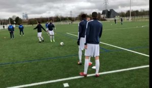 Le FCMT à l’échauffement avant son match de Coupe de France contre Thaon