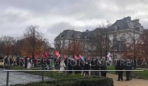 Une centaine de personnes rassemblées à Troyes contre la loi Sécurité globale