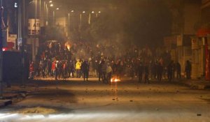 Quatre jours d'émeutes en Tunisie : le président appelle au calme, 632 arrestations
