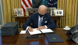 Biden marque la rupture avec le trumpisme dès son arrivée à la Maison Blanche