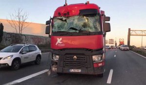Lille : Accident entre deux camions sur le périphérique Est
