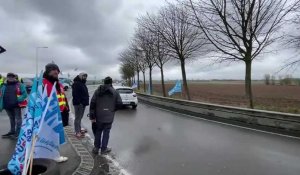 Arques : blocages au rond-point du Lobel