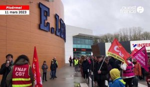 VIDÉO. Grève du 11 mars : à Ploërmel, les manifestants viennent soutenir les employés de Leclerc