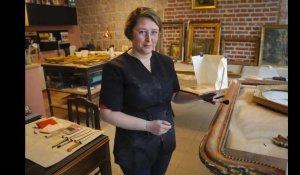 Dans l'atelier de Sandra Lelonge à Douai, doreuse à la feuille