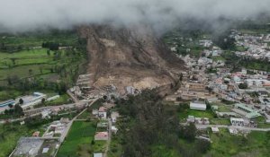 Équateur : Images aériennes du site d'un glissement de terrain meurtrier