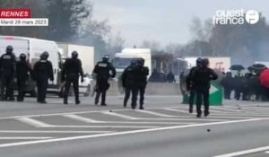 VIDÉO. La police intervient pour lever le blocage de la rocade porte de Villejean à Rennes