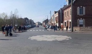 La course cycliste Paris-Roubaix passe dans les rues de Ham