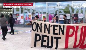 VIDÉO. "Action coup de poing" de quatre collectifs dénonçant "l'omniprésence de la publicité climaticide à Angers"
