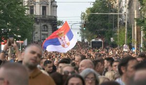 Fusillades en Serbie: des milliers de manifestants contre la violence