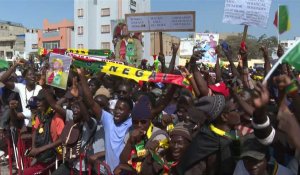Des milliers de Sénégalais rassemblés à Dakar contre un 3e mandat du président Sall