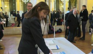 Anne Hidalgo vote aux élections sénatoriales