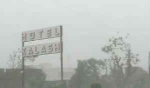 Inde: le cyclone Biparjoy frappe le littoral avec des vents violents et de fortes pluies