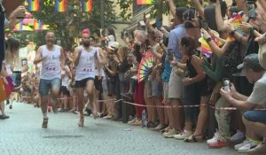"A vos talons, prêt, partez!": à Madrid, la fameuse course en talons aiguilles