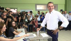 Elections en Grèce: l'ancien Premier ministre de droite Kyriakos Mitsotakis vote