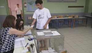 Élections en Grèce: ouverture des bureaux de vote
