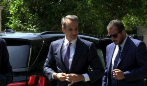 Mitsotakis reçoit le mandat du président pour former son gouvernement