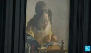 Le chef d'œuvre, "La Dentellière" de Vermeer, exposé au Louvre-Lens pendant un an