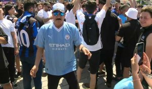 Ligue des champions: ambiance place Taksim avant la finale Manchester City-Inter Milan