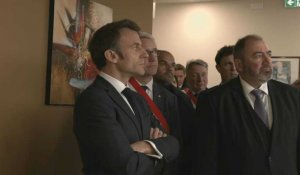 Macron visite une maison de santé dans le Loir-et-Cher