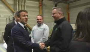 Emmanuel Macron visite une usine dans le Bas-Rhin