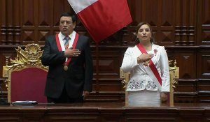 Pérou: la présidente arrive au parlement pour présenter son rapport du gouvernement